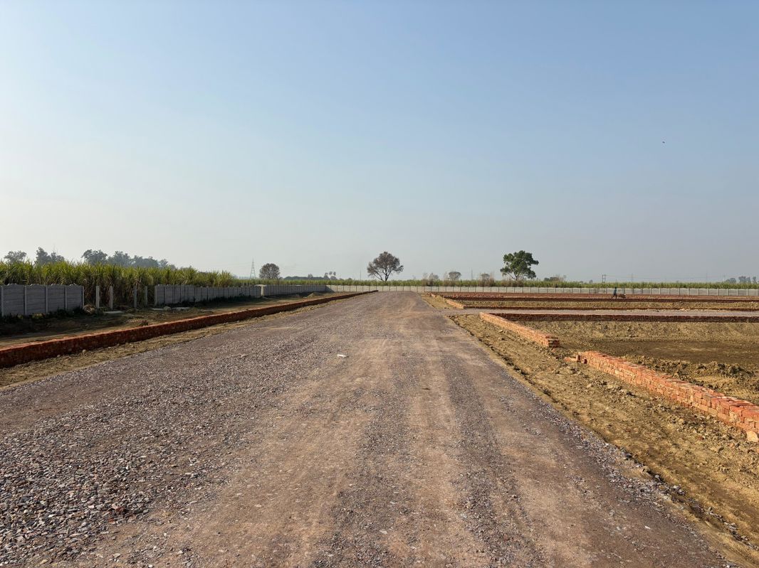 Plot For Sale in Rohta Road