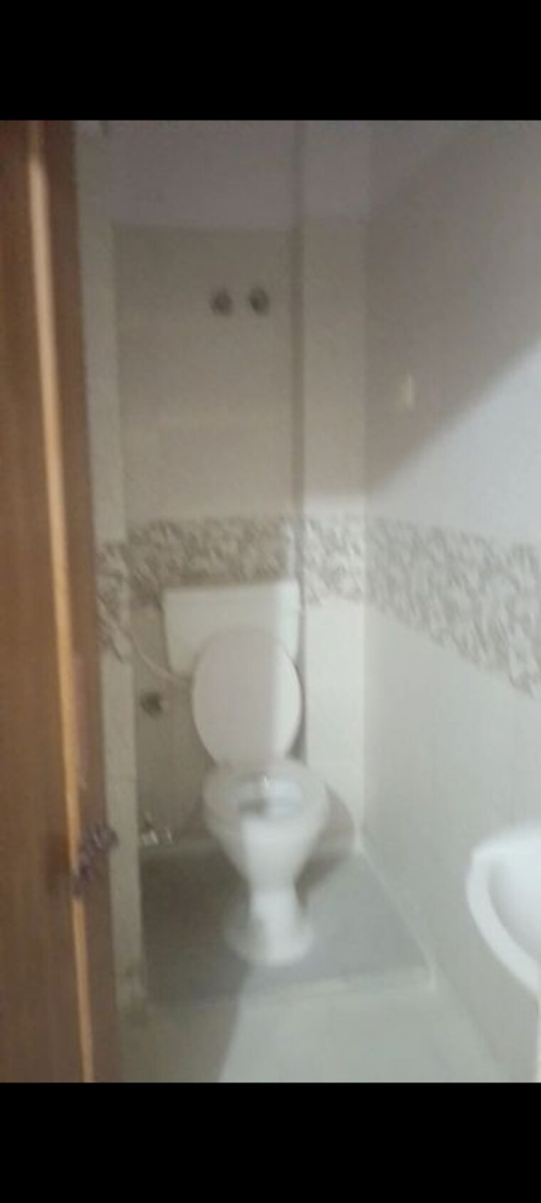 Bathroom, suraj vihar 1 Bedroom 450 Sq.Ft. Builder Floor In Suraj Vihar Delhi 10190201