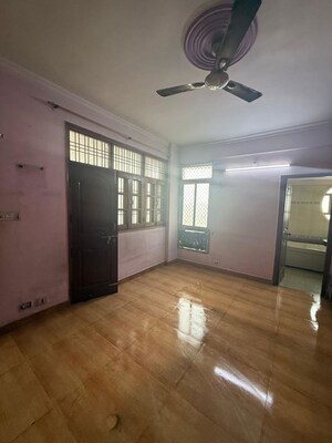 Room in 5 BHK Villa at Emaar Marbella, Sector 66 – for Sale