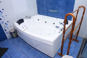 Bathroom in 4 BHK Villa at Lake Shore Homes, Haralur Road – for Rent