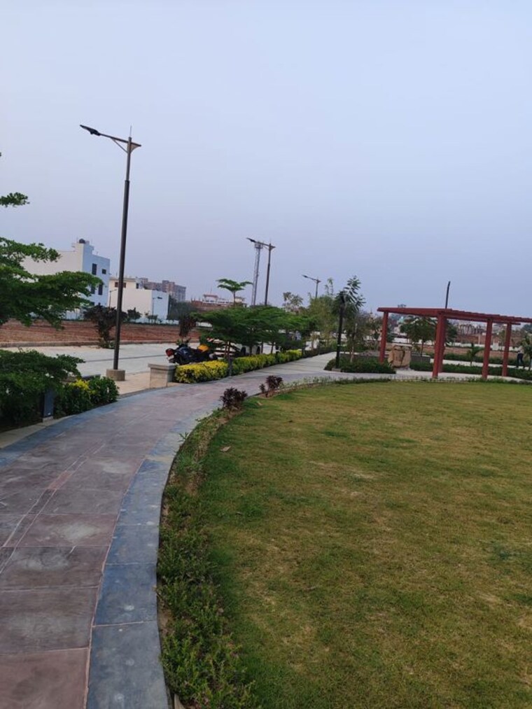 Garden, sushant golf city  1700 Sq.Ft. Plot In Sushant Golf City Lucknow 10190247