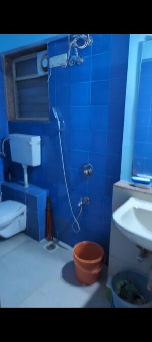 Furnished Amenities in 2 BHK Apartment at Kanakia Spaces Niharika, Manpada – for Rent