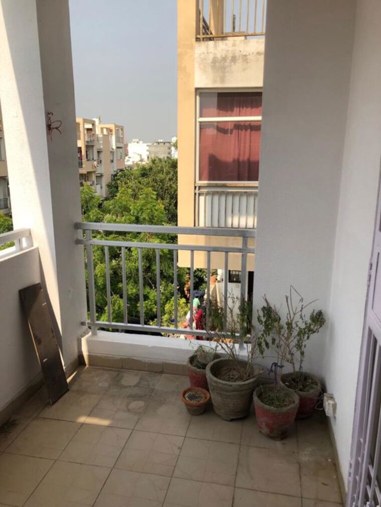 Balcony, bptp-park-elite-floors 3 Bedroom 180 Sq.Yd. Apartment In Sector 85 Faridabad 10190253