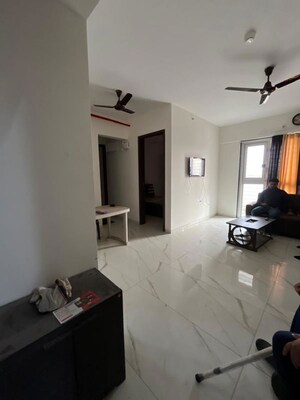 2 BHK Apartment For Rent in Kohinoor Sapphire 3, Tathawade