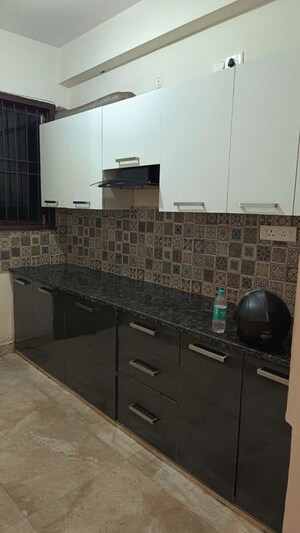 Kitchen in 2 BHK Builder Floor at Sector 39 – for Rent