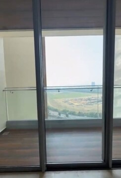 3 BHK Apartment For Rent in Piramal Mahalaxmi Central Tower