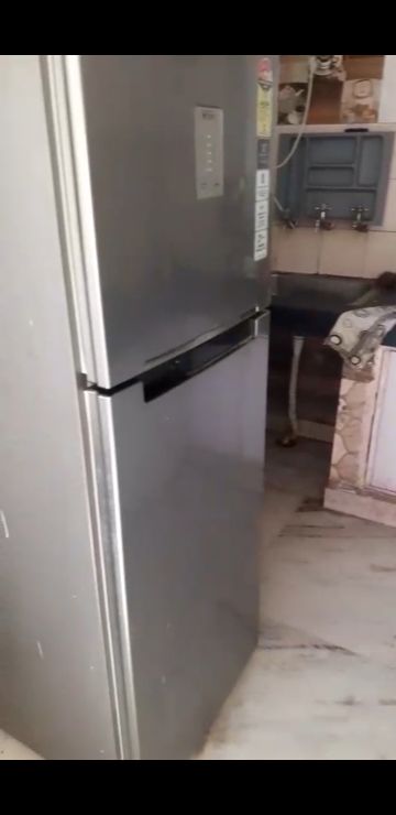2 BHK + Pooja Room Builder Floor For Rent in Lajpat Nagar 4