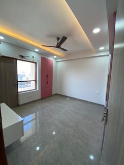 2 BHK + Pooja Room Apartment For Rent in Signature Global Prime