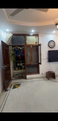 2 BHK + Study Room Builder Floor For Rent in Lajpat Nagar 4
