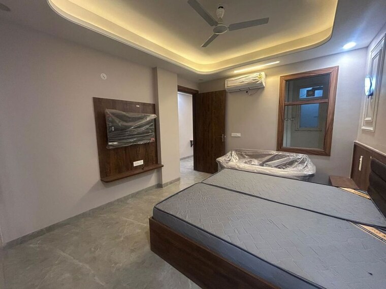 Bedroom, hong-kong-bazaar 2 Bedroom 1620 Sq.Ft. Builder Floor In Sector 57 Gurgaon 10190388
