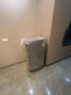 Room in 2 BHK Builder Floor at Hong Kong Bazaar, Sector 57 – for Rent