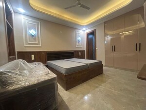 2 BHK Builder Floor For Rent in Hong Kong Bazaar, Sector 57