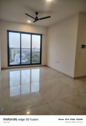 Room in 2 BHK Apartment at Godrej Urban Park, Chandivali – for Rent