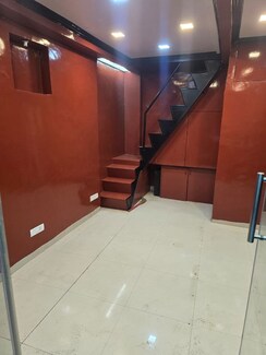 Retail Shop For Rent in Bandra West
