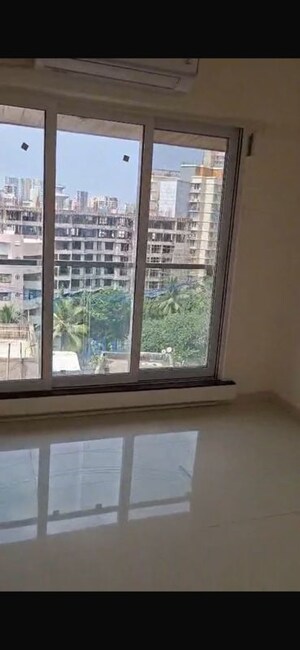 Room in 2 BHK Apartment at Jiten Apartment, Andheri West – for Rent