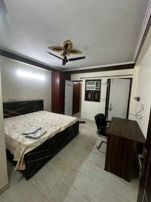 Bedroom in 3 BHK Builder Floor at Ardee City, Sector 52 – for Rent