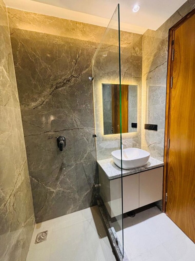 Bathroom, godrej-summit 3.5 Bedroom 1844 Sq.Ft. Apartment In Sector 104 Gurgaon 10190457