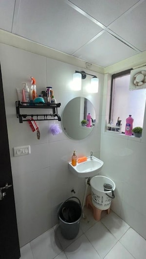 Team Area in 3 BHK Apartment at Amolik Heights, Sector 88 – for Rent