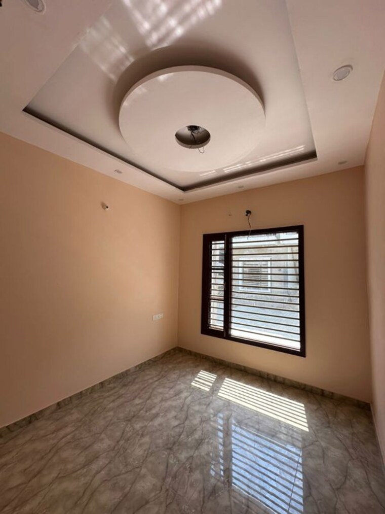 Room, ludhiana chandigarh hwy 3 Bedroom 80 Sq.Yd. Villa In LudhianA Chandigarh Hwy Mohali 10190477