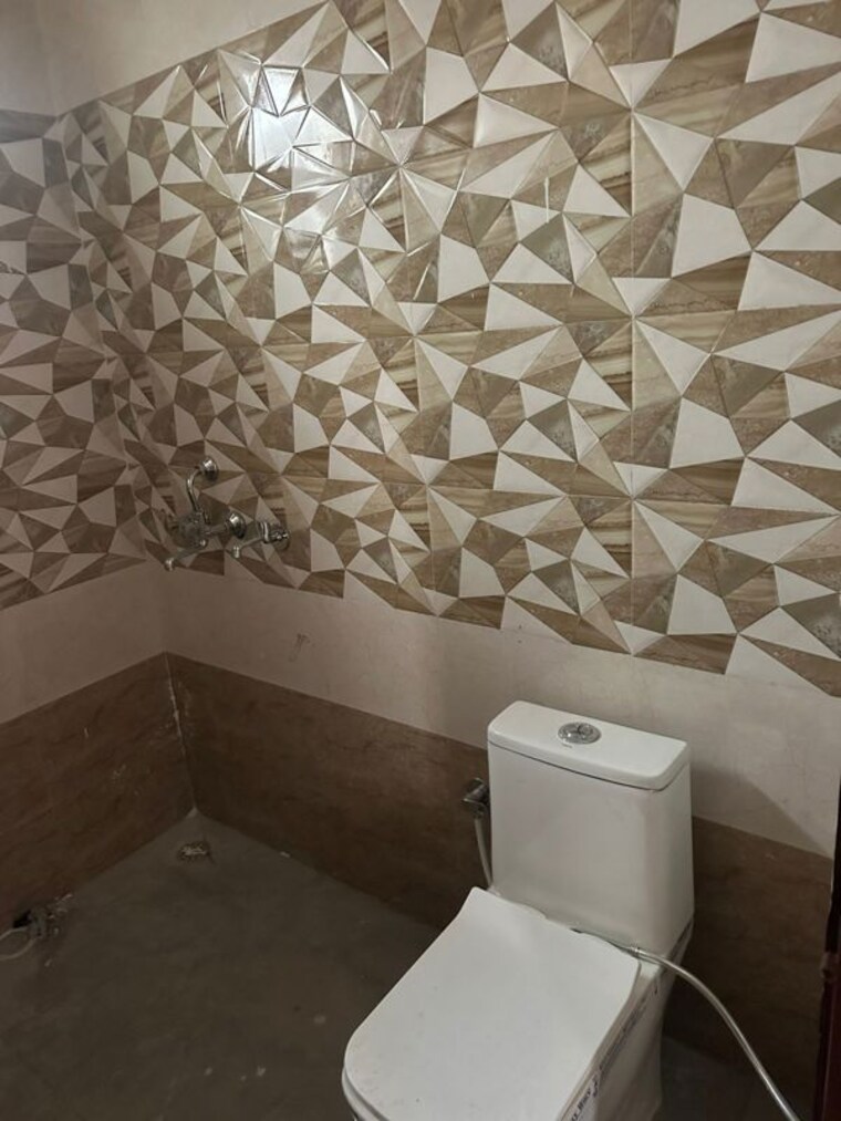 Bathroom, ludhiana chandigarh hwy 3 Bedroom 80 Sq.Yd. Villa In LudhianA Chandigarh Hwy Mohali 10190477