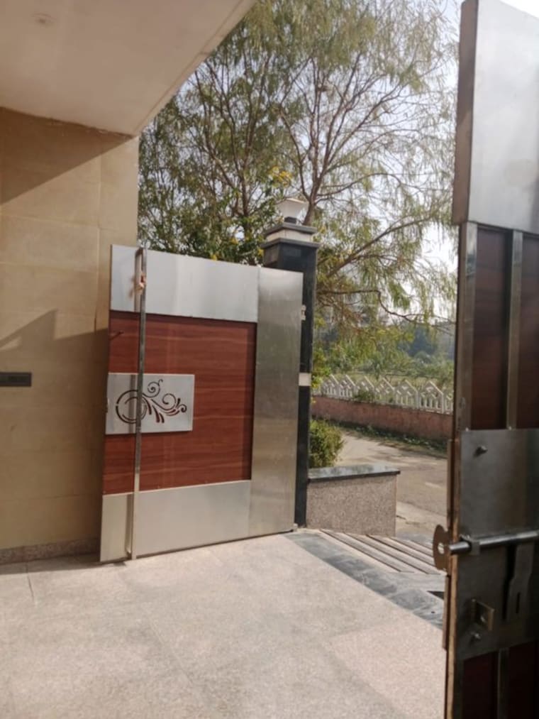 Exterior View, sector 2 greater noida 3.5 Bedroom 220 Sq.Mt. Independent House In Sector 2 Greater Noida Greater Noida 10182727