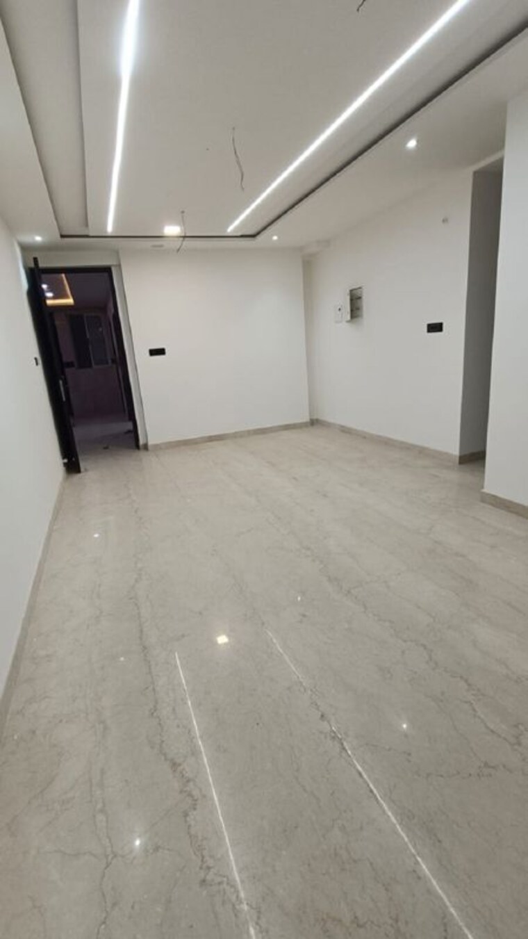 Room, khar west 2 Bedroom 750 Sq.Ft. Apartment In Khar West Mumbai 10190485