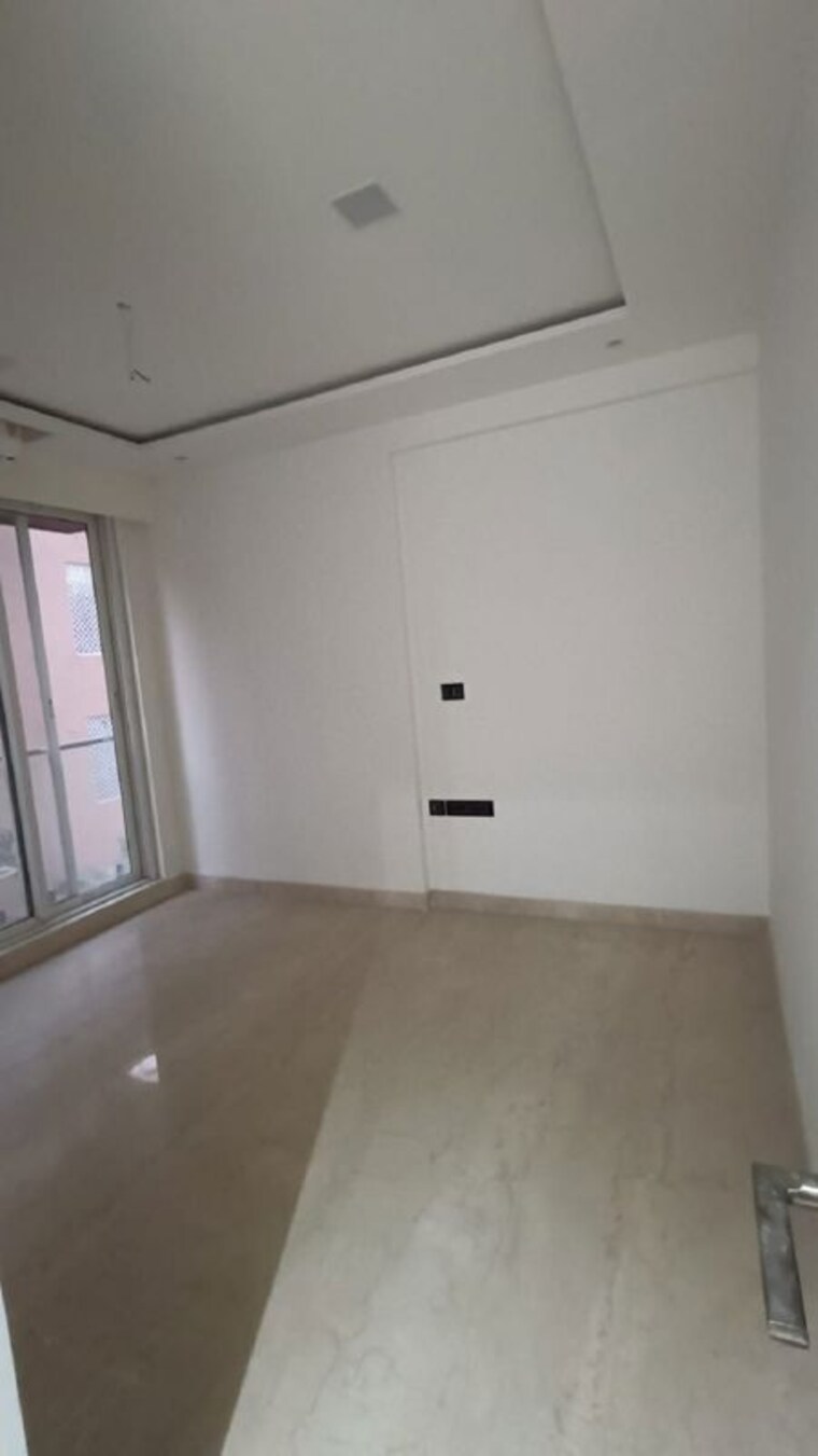 Room, khar west 2 Bedroom 750 Sq.Ft. Apartment In Khar West Mumbai 10190485