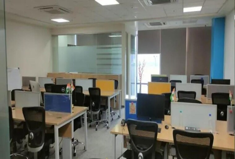 Team Area, hubtown-solaris Commercial Office Space 500 Sq.Ft. In Andheri East Mumbai 10190520