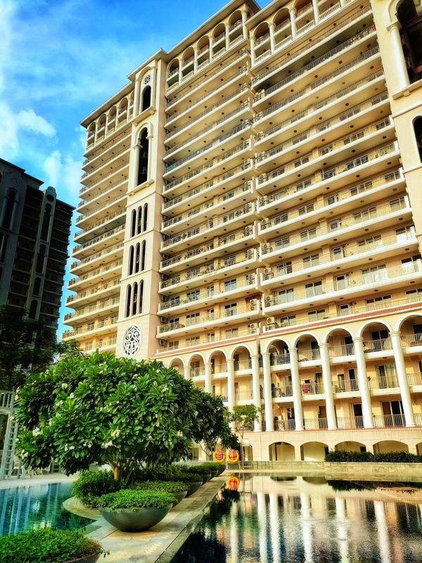3 BHK + Basement Apartment For Sale in DLF The Skycourt