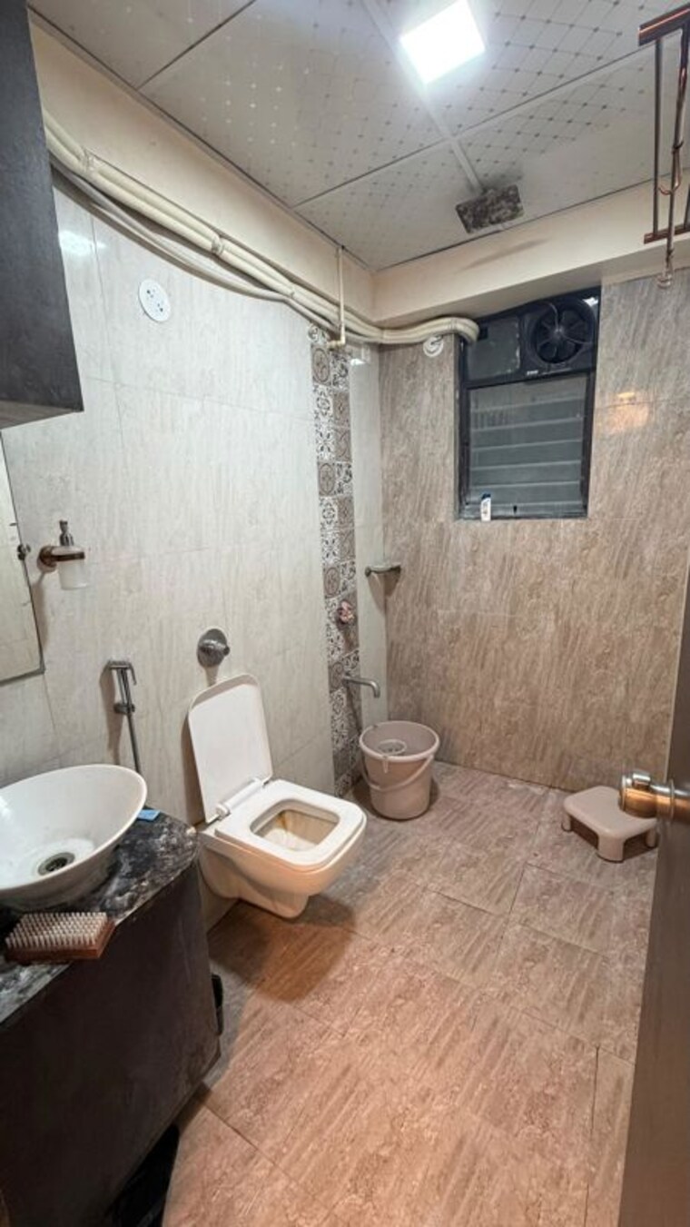 Bathroom, majestique-city 2 Bedroom 950 Sq.Ft. Apartment In Wagholi Pune 10190512