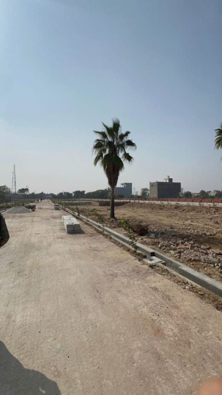 undefined, golden-park-achheja  100 Sq.Yd. Plot In Achheja Greater Noida 10190547