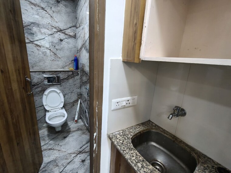 Floor Plan, netaji subhash place Commercial Office Space 597 Sq.Ft. In Netaji Subhash Place Delhi 10190564