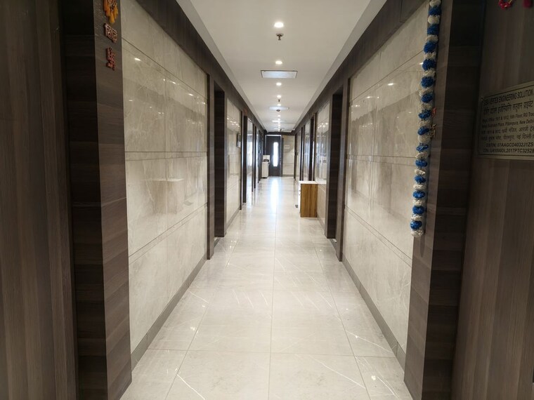 undefined, netaji subhash place Commercial Office Space 597 Sq.Ft. In Netaji Subhash Place Delhi 10190564