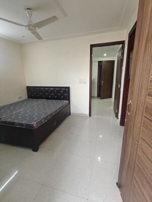 Room in 1 RK Builder Floor at Pragati Hills, Sector 47 – for Rent