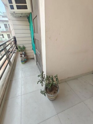 Balcony in 1 RK Builder Floor at Pragati Hills, Sector 47 – for Rent