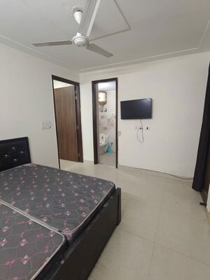 Room in 1 RK Builder Floor at Pragati Hills, Sector 47 – for Rent