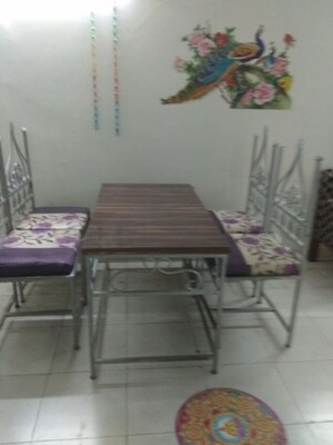 Room in 2 BHK Apartment at Amolik Heights, Sector 88 – for Sale