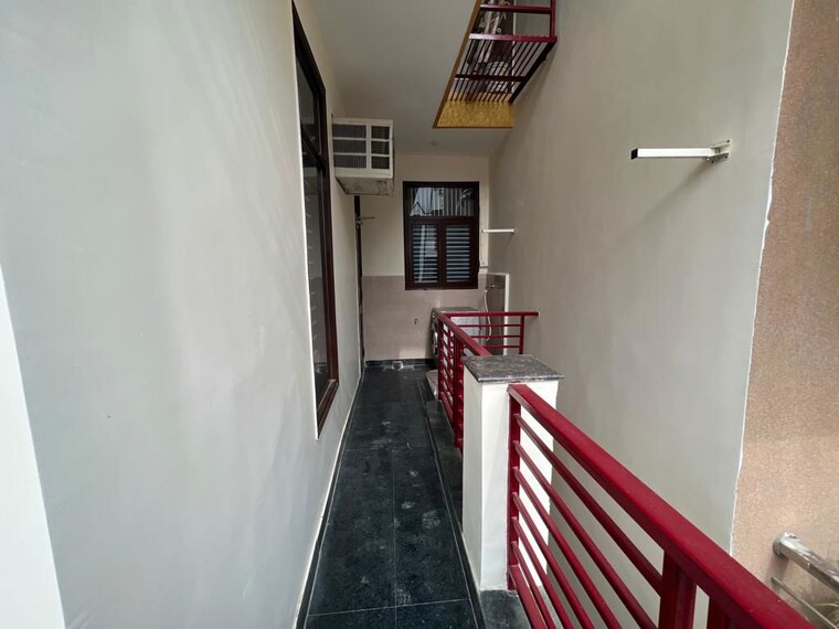 Balcony, kohli-one-malibu-town 1 RK 540 Sq.Ft. Builder Floor In Sector 47 Gurgaon 10190614