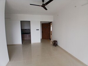 Room in 2.5 BHK Apartment at Pristine Allure, Kharadi – for Rent