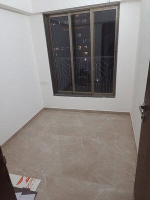 Room in 2 BHK Apartment at Harmony Residency Ghatkopar East, Ghatkopar East – for Rent