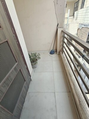 Balcony in 1 BHK Builder Floor at AVA Court, Sector 47 – for Rent