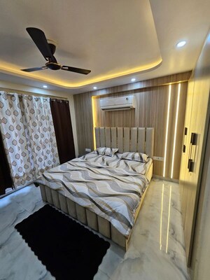 Bedroom in 1 BHK Builder Floor at Sector 44 – for Rent