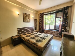 Bedroom in 2 BHK Apartment at Bandra West – for Rent