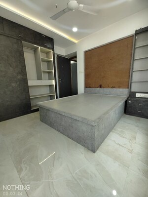 Room in 2 BHK Apartment at Gurukrupa Ghanshyam, Pant Nagar – for Rent