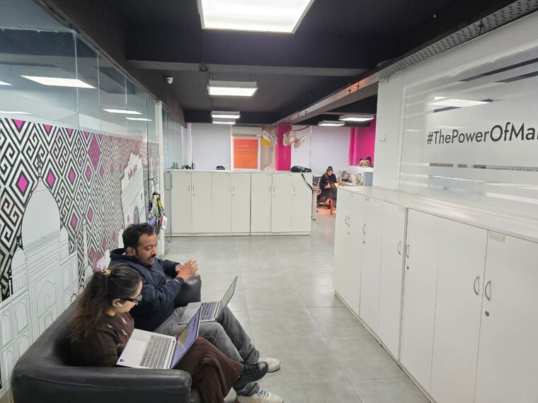 Team Area, sultanpur Commercial Office Space 5000 Sq.Ft. In Sultanpur Delhi 10190644