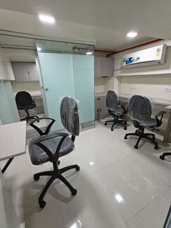 Office Space For Rent in New Link Palace