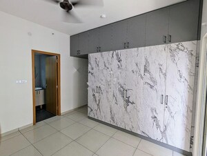 Room in 1 BHK Apartment at Prestige Song Of The South, Yelenahalli – for Rent