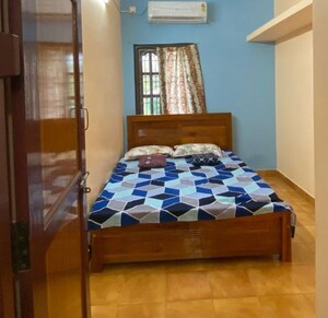  Pg For Rent in Vineet Khand
