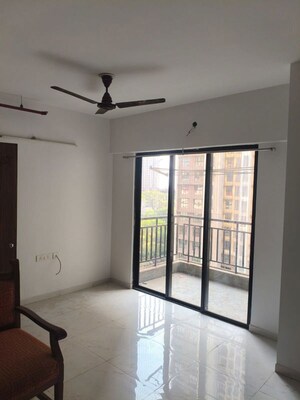 Room in 2 BHK Apartment at Runwal Gardens Phase I, Dombivli East – for Rent