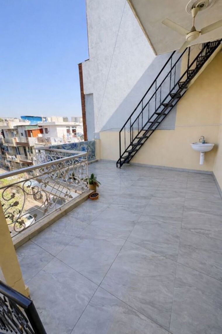 Exterior View, kohli-one-malibu-town 1 Bedroom 700 Sq.Ft. Builder Floor In Sector 47 Gurgaon 10190871